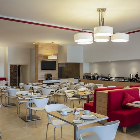 Fiesta Inn Celaya Galerias Exterior photo