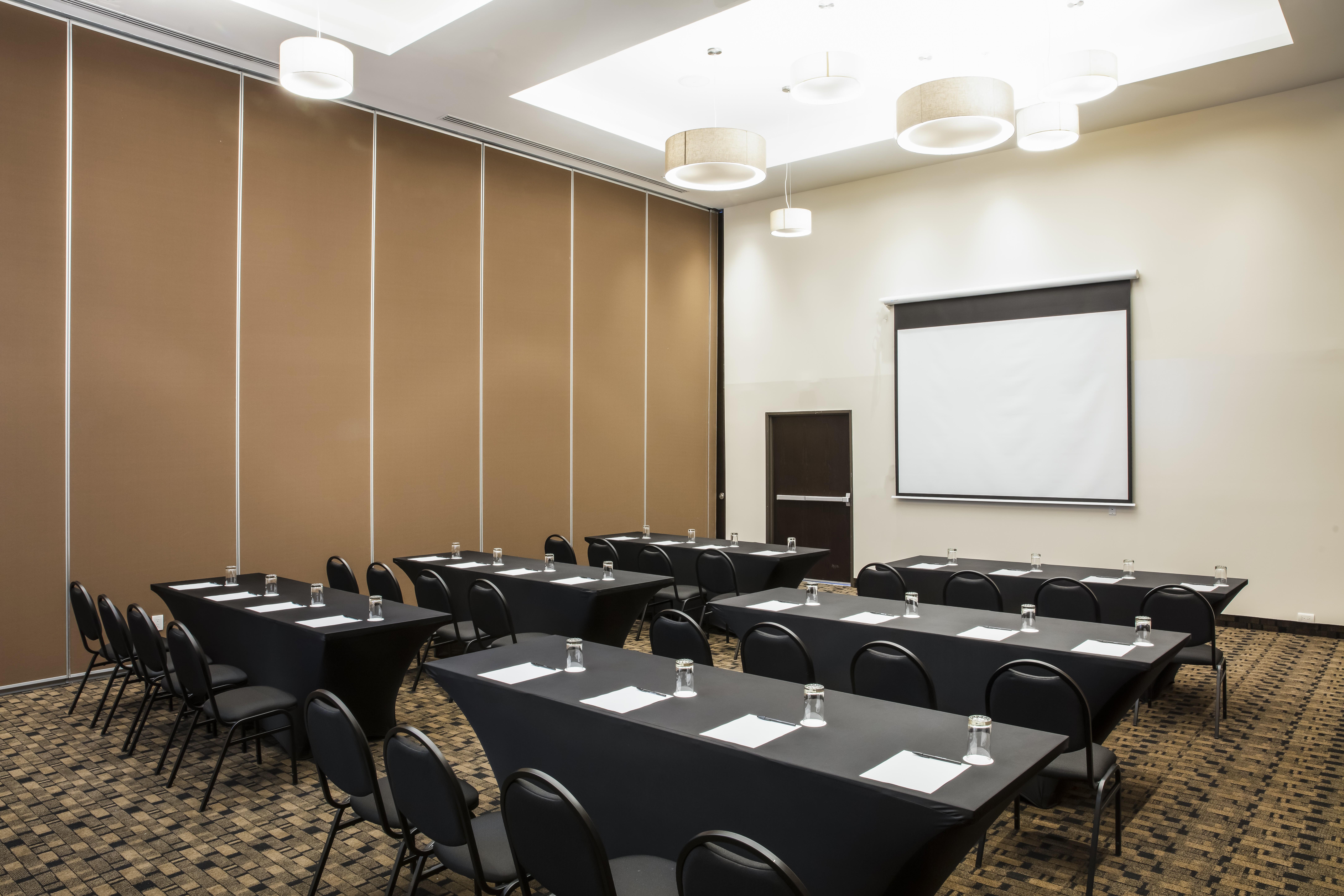 Fiesta Inn Celaya Galerias Exterior photo