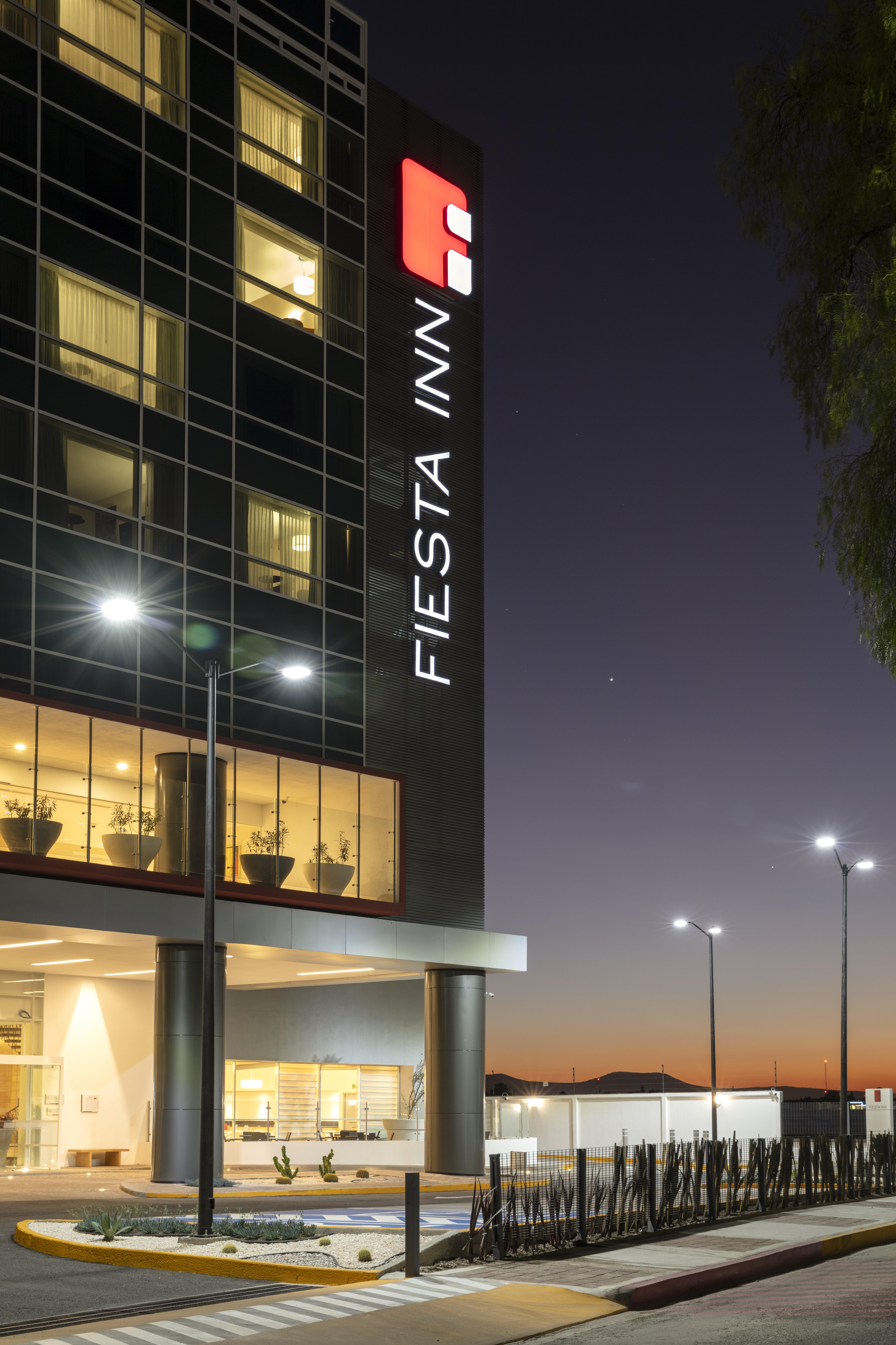 Fiesta Inn Celaya Galerias Exterior photo